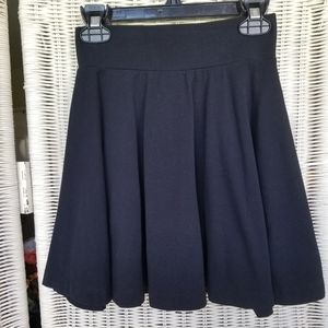 Tucker & Tate (Nordstrom) Black Skirt.  Sz M